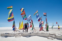 Salar de Uyuni flags